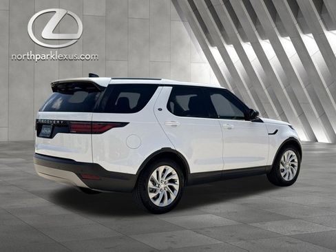 Used 2024 Land Rover Discovery S AWD/4WD image 6
