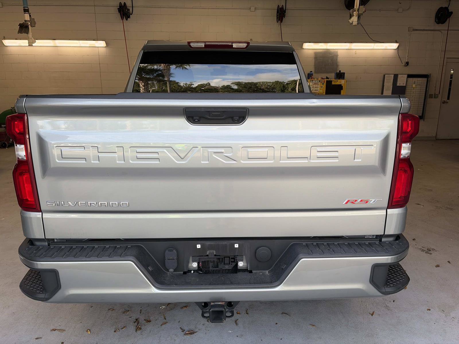 Used 2024 Chevrolet Silverado 1500 RST AWD/4WD image 3