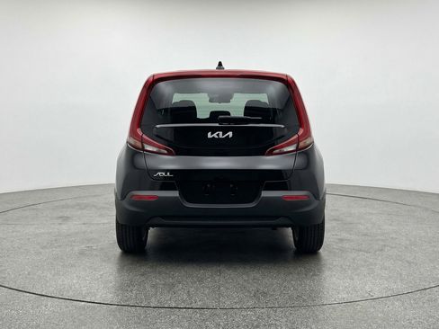 Used 2025 Kia Soul LX w/ LX Technology Package image 7
