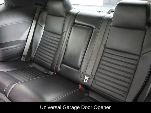 Used 2013 Dodge Challenger R/T Plus image 8