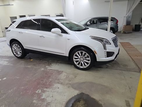 Used 2019 Cadillac XT5 Platinum AWD/4WD image 21