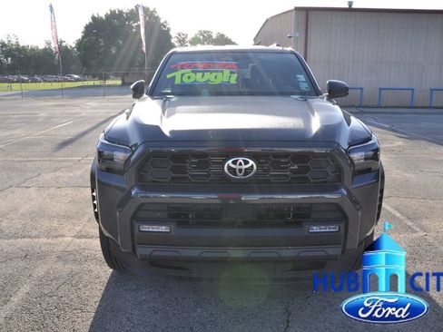 Used 2025 Toyota 4Runner 4WD image 8