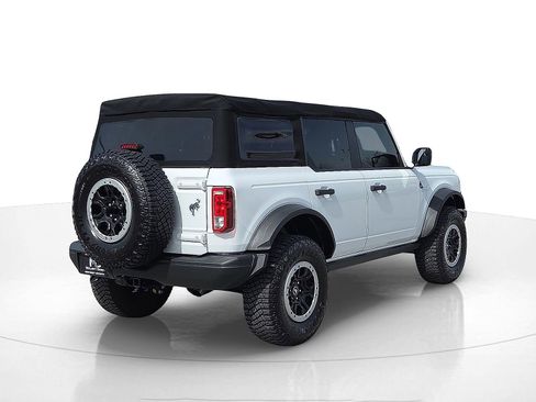 Used 2022 Ford Bronco Black Diamond w/ Sasquatch Package image 5