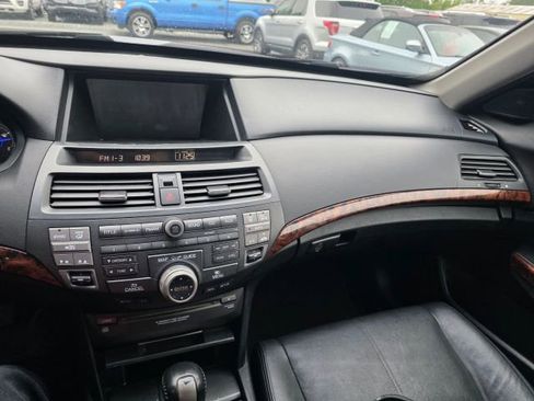 Used 2012 Honda Crosstour EX-L image 16