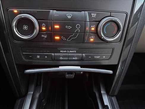 Used 2018 Ford Explorer 4WD image 30