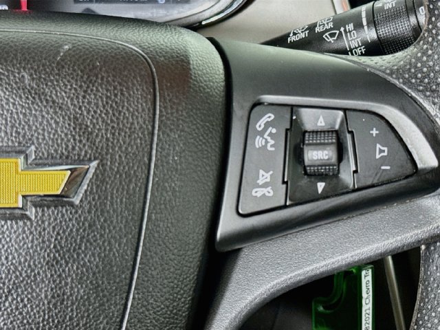 Used 2021 Chevrolet Trax LS w/ Tint and Cruise Package FWD image 12