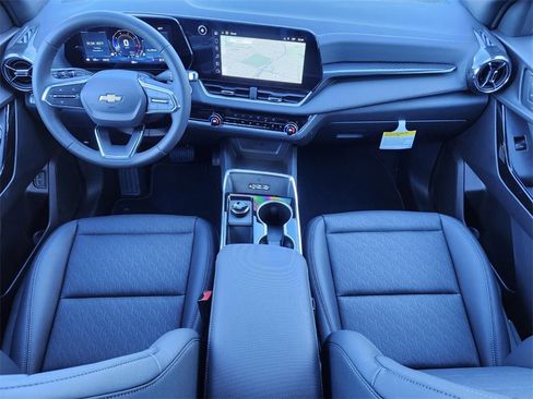 New 2026 Chevrolet Equinox LT w/ Convenience Package II image 12