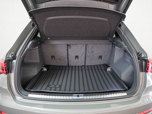 New 2025 Audi Q3 2.0T Premium image 8