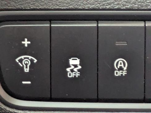 Used 2023 Kia Soul LX FWD image 24