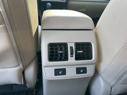 Used 2016 Subaru Legacy 2.5i Limited image 23