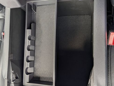 Used 2025 Ford F150 Lariat image 31