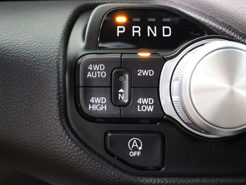 Used 2024 RAM 1500 Laramie AWD/4WD image 29