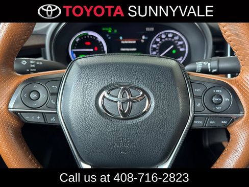 Certified 2021 Toyota Avalon Limited w/ Advanced Safety Package FWD image 28