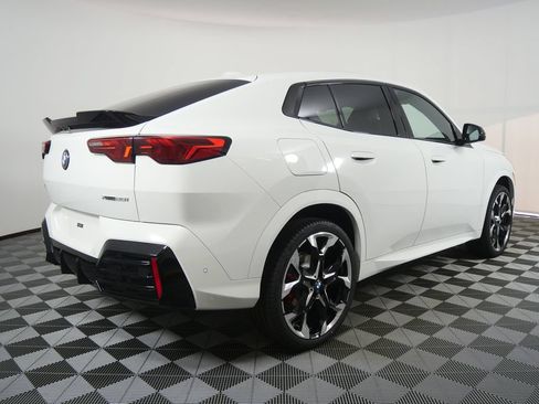 New 2026 BMW X2 xDrive28i w/ Technology Package AWD/4WD image 3