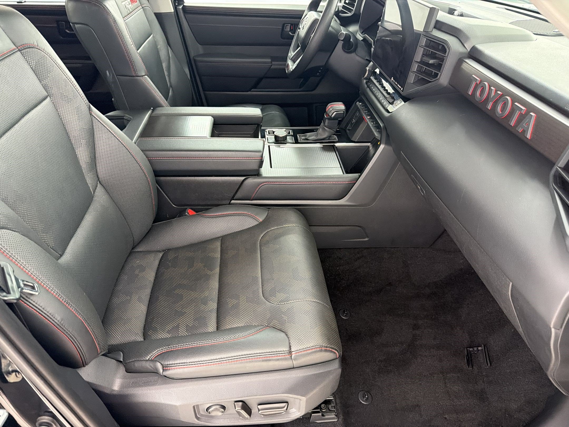 Used 2023 Toyota Sequoia TRD Pro AWD/4WD image 23