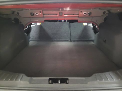 Used 2018 Ford Focus SE FWD image 16