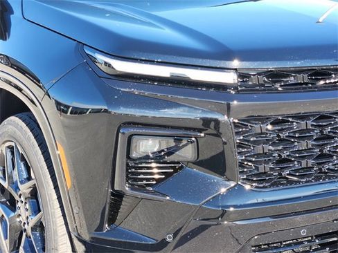 New 2026 Chevrolet Traverse RS w/ LPO, Floor Liner Package image 9