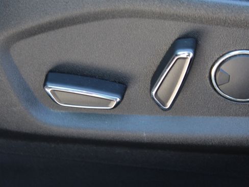 Used 2017 Ford Explorer Limited image 13