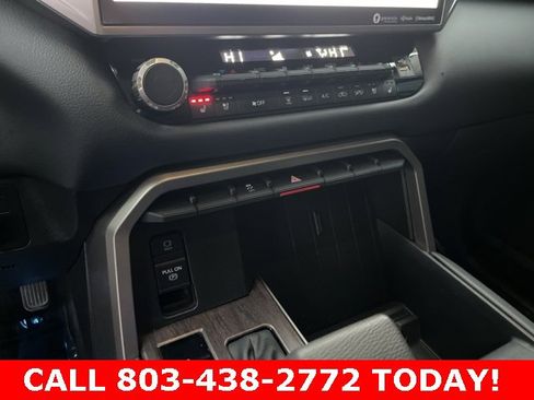 Used 2024 Toyota Tundra Limited image 26