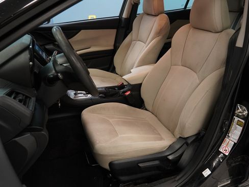 Used 2019 Subaru Impreza 2.0i image 3