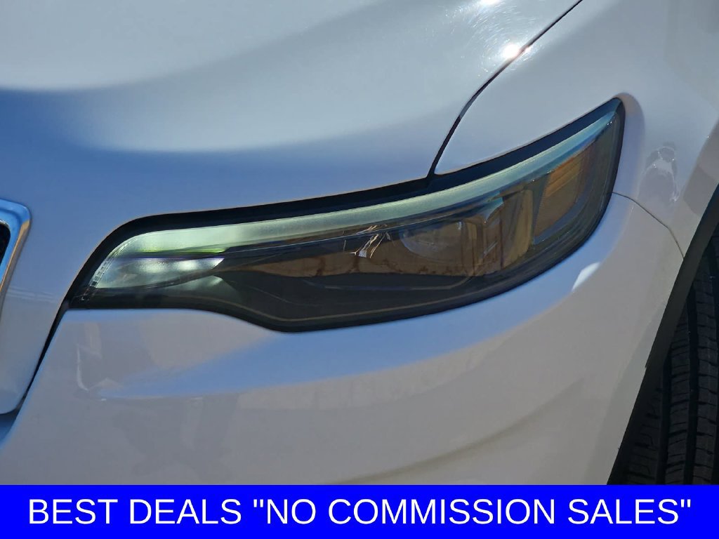 Used 2021 Jeep Cherokee Latitude Lux w/ Comfort/Convenience Group AWD/4WD image 32