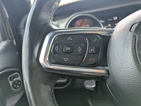 Used 2018 Jeep Wrangler Unlimited Sahara w/ Cold Weather Group AWD/4WD image 23