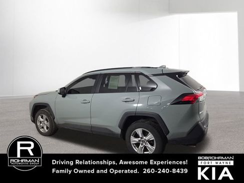 Used 2021 Toyota RAV4 XLE image 10
