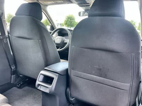 Used 2024 Honda HR-V LX image 13