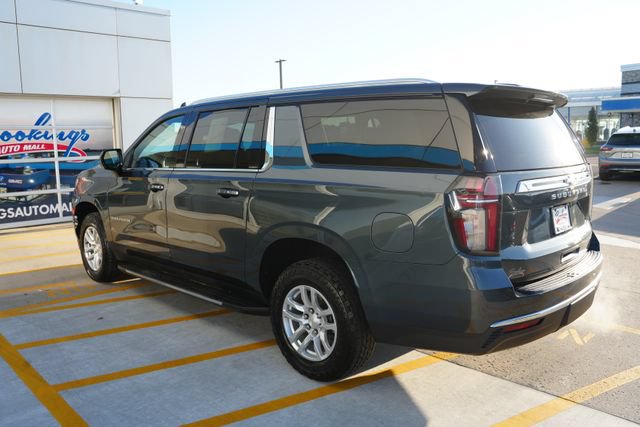 Used 2021 Chevrolet Suburban LS AWD/4WD image 36