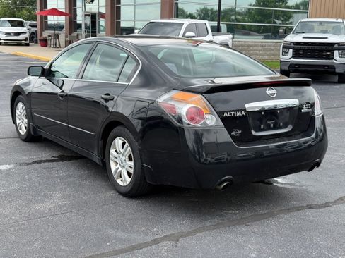 Used 2011 Nissan Altima 2.5 S w/ Special Edition Pkg FWD image 6