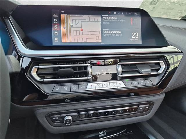 Used 2025 BMW Z4 M40i w/ Edition RWD image 15