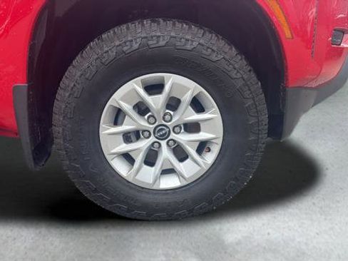 Used 2024 Nissan Frontier SV w/ Technology Package AWD/4WD image 32