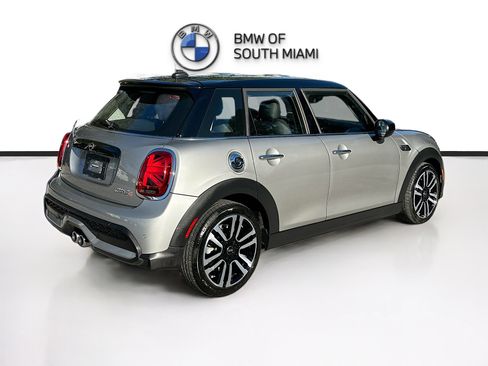 Certified 2023 MINI Cooper S w/ Signature Upholstery Package image 7