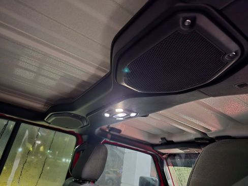 Used 2021 Jeep Wrangler Unlimited Sport AWD/4WD image 38