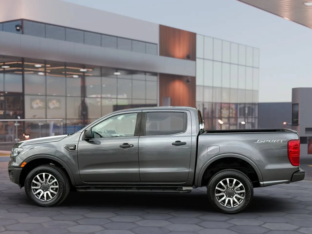 Used 2019 Ford Ranger XLT w/ Equipment Group 302A Luxury RWD image 3