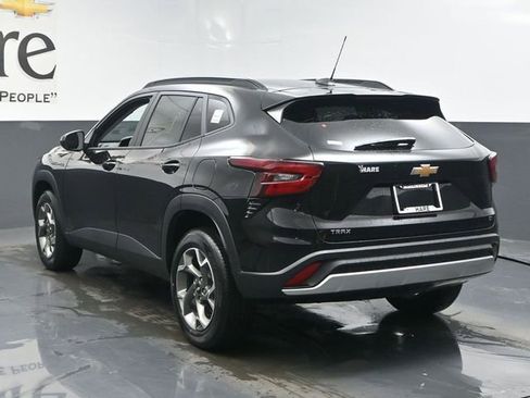 New 2026 Chevrolet Trax LT image 14