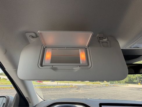 Used 2023 Ford Escape Platinum AWD/4WD image 30