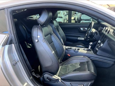 Used 2018 Ford Mustang GT Premium w/ Equipment Group 401A image 9