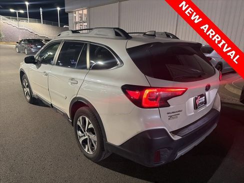 Used 2022 Subaru Outback Limited image 7
