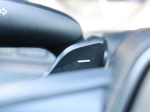 Used 2023 Toyota Camry SE FWD image 18