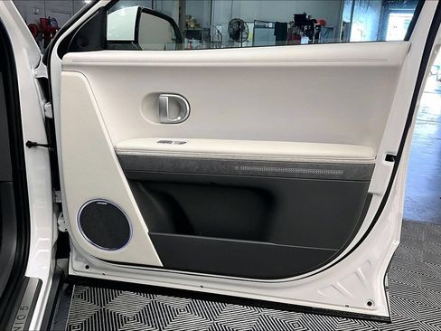 Used 2023 Hyundai Ioniq 5 Limited AWD/4WD image 25