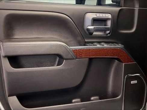 Used 2018 GMC Sierra 2500 SLT w/ Duramax Plus Package image 25