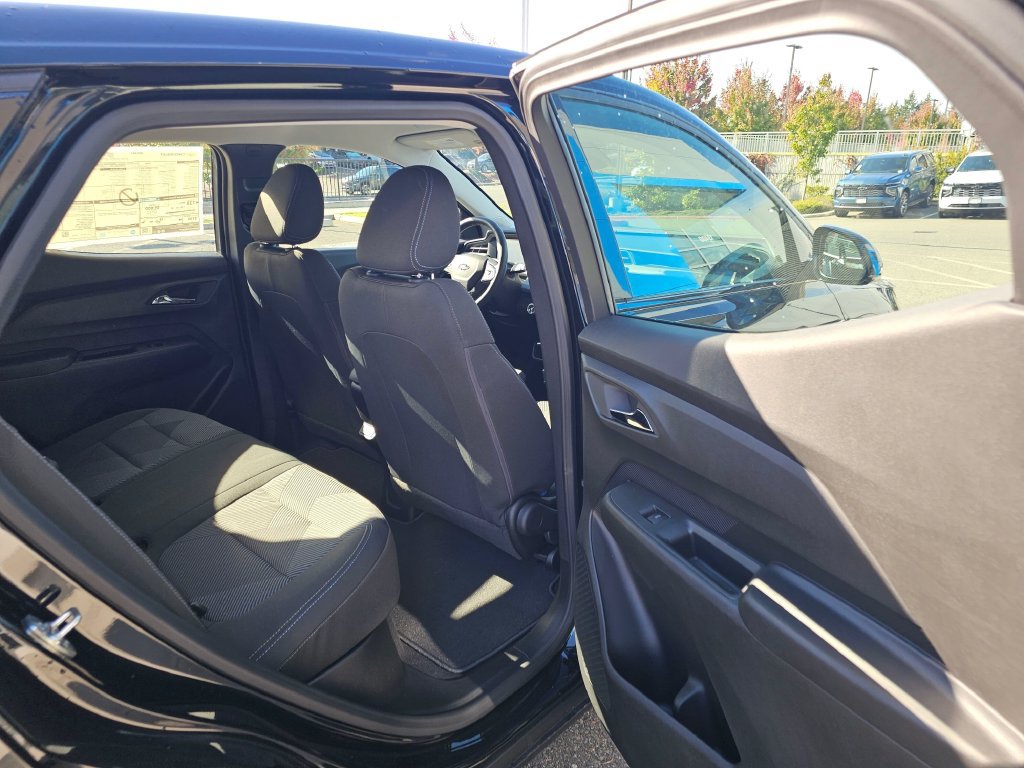 New 2027 Chevrolet Bolt LT w/ Comfort Package FWD image 15