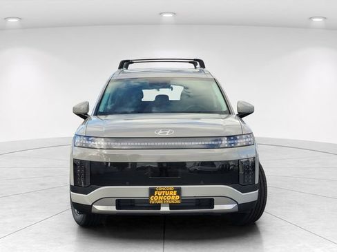 New 2026 Hyundai Ioniq 9 SE image 3