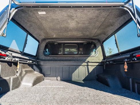 Used 2023 Jeep Gladiator Rubicon w/ LED Lighting Group image 17