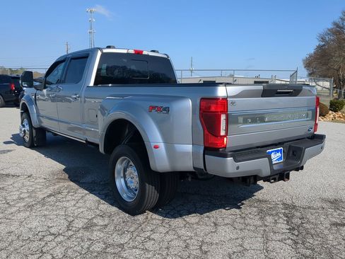 Used 2021 Ford F450 Platinum w/ FX4 Off-Road Package image 5