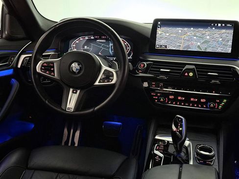 Used 2021 BMW M550i xDrive w/ Dynamic Handling Package AWD/4WD image 30
