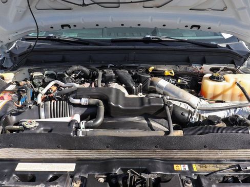 Used 2015 Ford F550 2WD Regular Cab Super Duty image 12