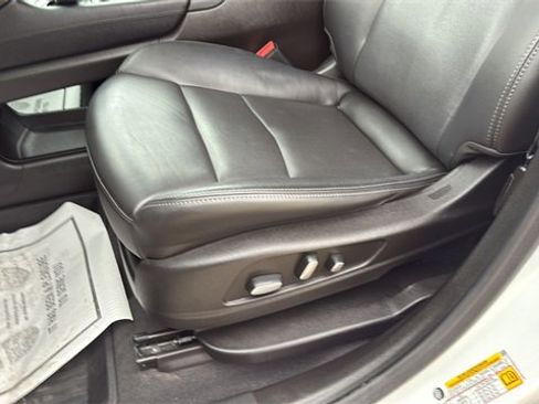 Used 2023 Cadillac XT6 Premium Luxury image 11