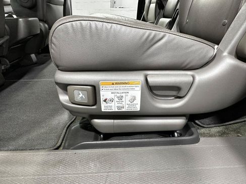 Used 2013 Honda Odyssey Touring image 27
